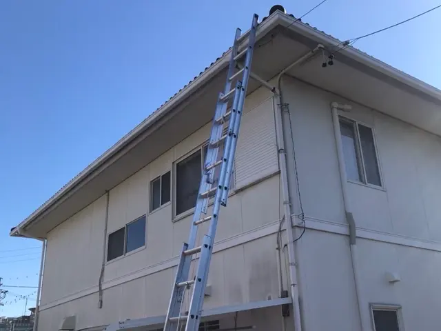 雨樋修理、掃除サービスの画像