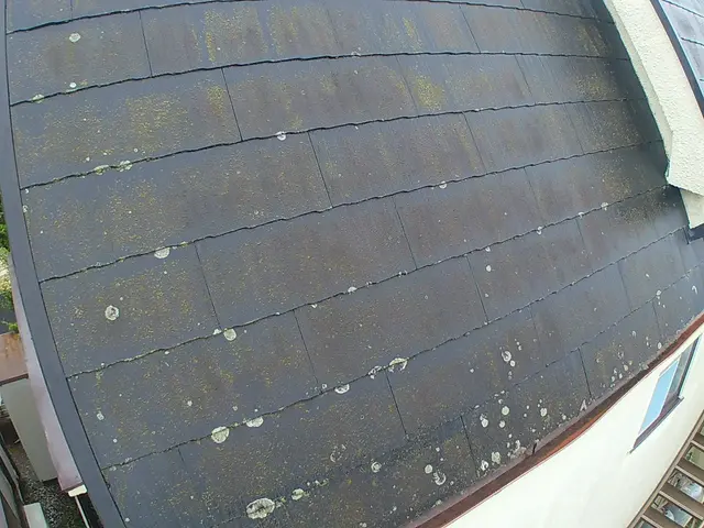 経験豊富な職人が屋根塗装を行います！ご安心してお任せください！サービスの画像