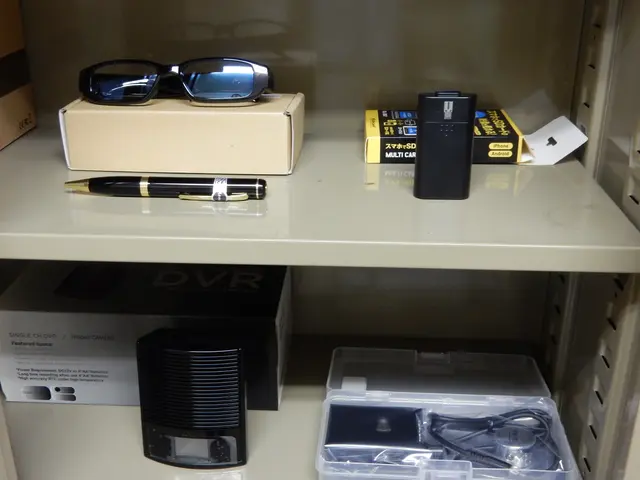 盗聴器・盗撮器の発見&撤去、ＧＰＳも対応。　お客様の不安を解決に導くお手伝い！サービスの画像