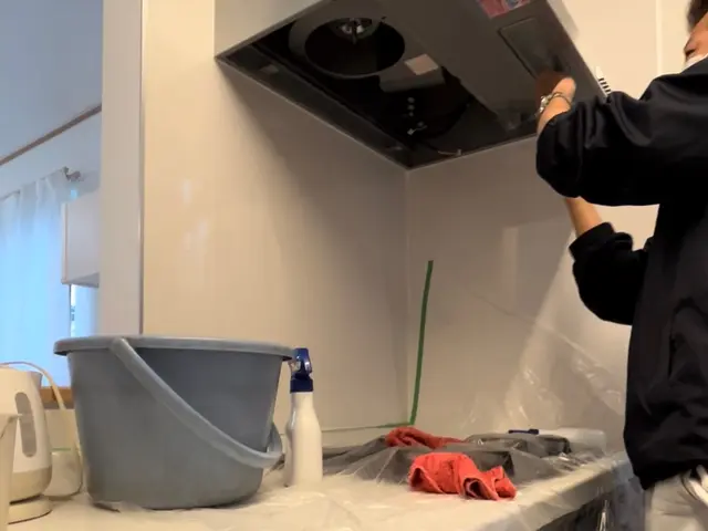 クリーニング歴１8年以上の『仲良し親子』のプロがお伺いいたしますサービスの画像