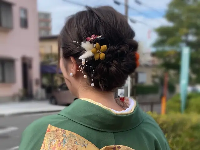 着崩れない快適な着付け、大切なハレの日にお着物を！簡単ヘアセット付き