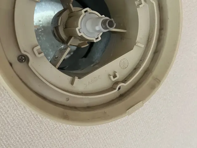 豊富な経験により見つからない・わからなかった侵入経路を発見、対策し再発時保証有りサービスの画像