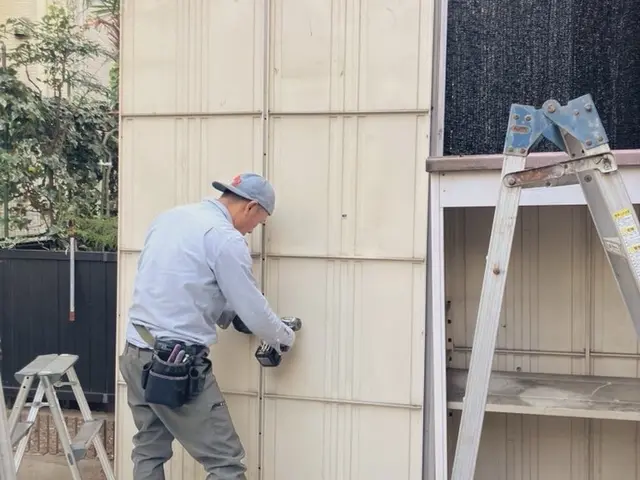 ★無謀な価格で挑戦中(笑)物置内の不用品も回収可能です！女性スタッフ同行可能！サービスの画像