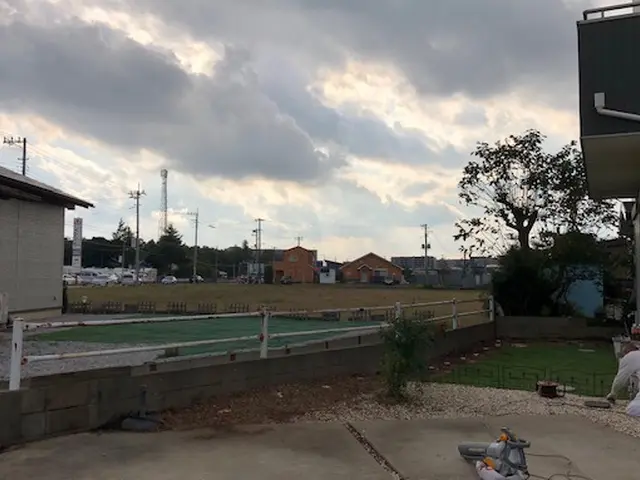 庭木・立ち木・生垣・植栽の剪定、伐採まで（※抜根、回収は別料金になります）サービスの画像