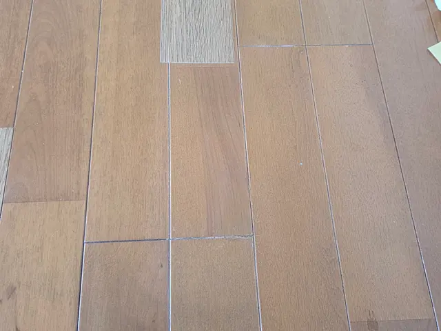 フローリング・ドア・サッシの傷へこみ補修！丁寧な仕上がり！サービスの画像