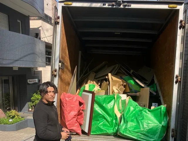 【即日対応可】【2t箱車】【作業員2名】【大量案件対応】まずは見積りさせて下さいサービスの画像