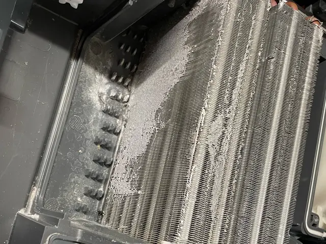 ドラム式洗濯機の分解クリーニングです^ ^サービスの画像