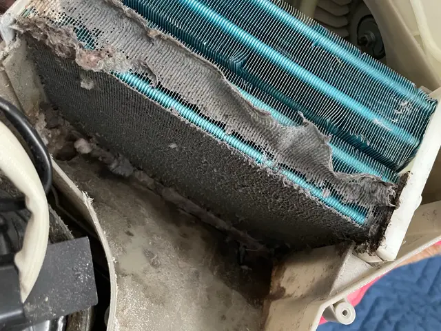 ドラム式洗濯機の分解クリーニングです^ ^サービスの画像