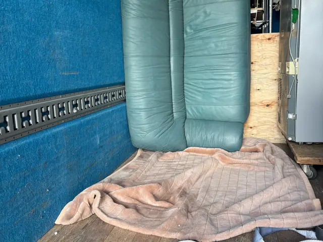 パネルバンの為、積み込んだ物が外から見えません。ご近所様の目も気になりません◎サービスの画像