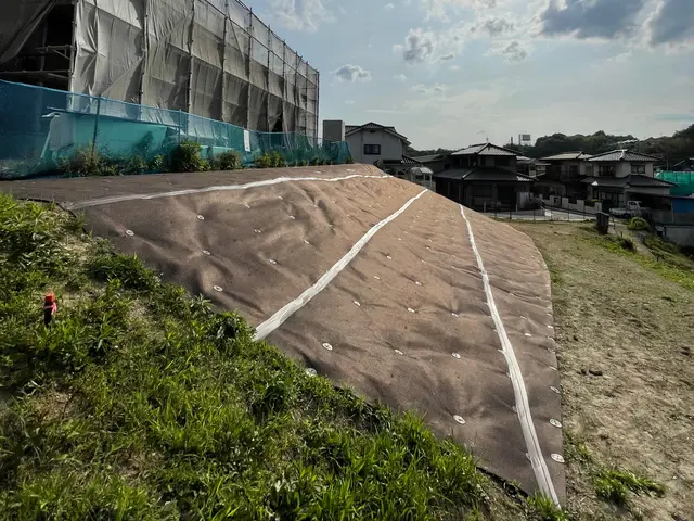 防草シート施工サービスの画像