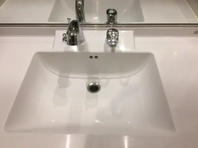 今なら洗面ボウルのコーティングサービス中‼︎キレイな洗面所で爽快な朝を‼︎サービスの画像