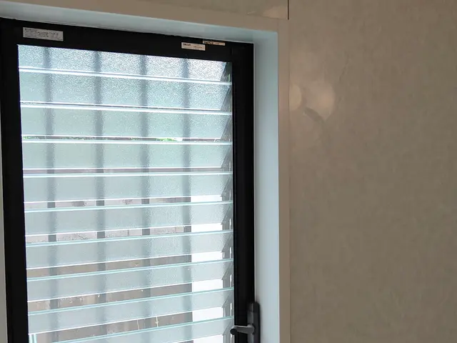 各所コーキング打ち替え施工　外壁等ポスト周り等対応　浴室あらゆる所ご相談下さい。サービスの画像