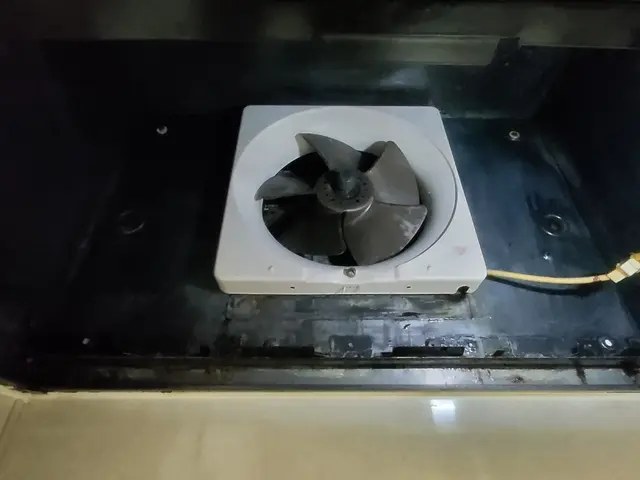 【大好評】蓄積した汚れ丁寧に隅々まできれいに仕上げます!フッ素コート付き♪サービスの画像