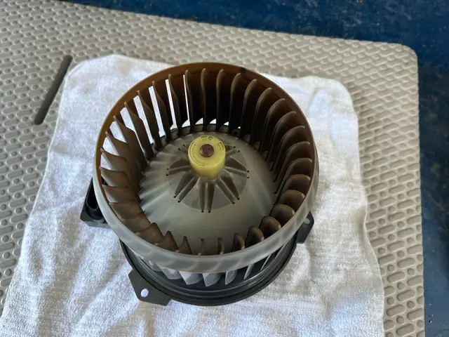 「特許取得済」の特殊道具を使用◉新車時のように蘇ります。サービスの画像