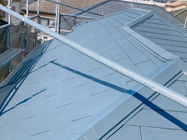 【職人歴10年】屋根の塗装が大好きです。お客様の家の屋根を新築同様の綺麗さに！サービスの画像