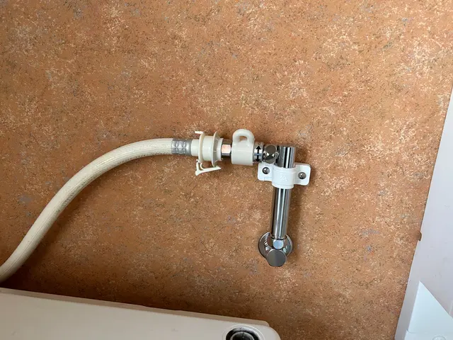 壁ピタ水栓☆洗濯機止水栓の高さを上げます☆クレカ、電子マネー、PayPay可サービスの画像