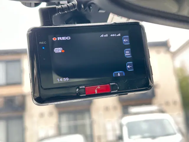 ★自動車保険ドラレコ特約での機器お取付お任せ下さい★ドラレコ移植もどうぞ！サービスの画像