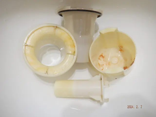 ＊詰り抜きも追加料金無し＊＊作業保証は1年間付きです＊＊屋内外全て奇麗にします＊サービスの画像