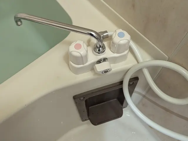 各箇所の修理、交換させていただきます。サービスの画像