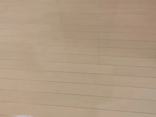 店舗清掃を月に４００軒以上こなす、12チームの精鋭部隊がお伺い致します。サービスの画像