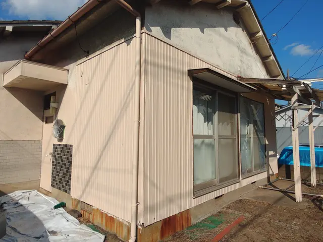 《小屋/倉庫/物置/工場/法人様》プレハブなど屋根は遮熱塗料で夏の省エネ対策も!サービスの画像