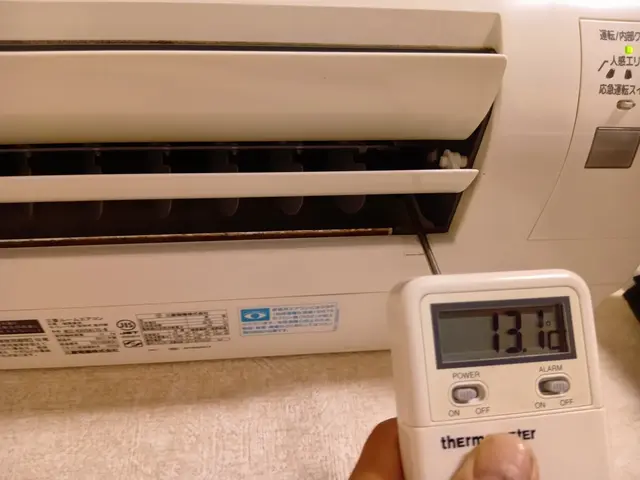 買い替えか！もしかして復活するかも！冷えないエアコン！迷ったら！当店の出番です！サービスの画像