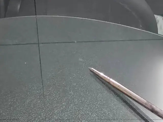フロントガラスの飛び石修理・リペアサービスの画像