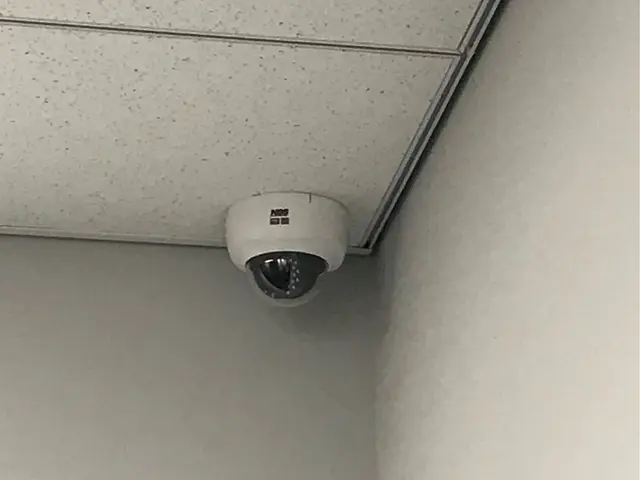 取り付け位置ご提案差し上げます！ 携帯確認タイプも設置型でも設定もお任せ下さい。サービスの画像