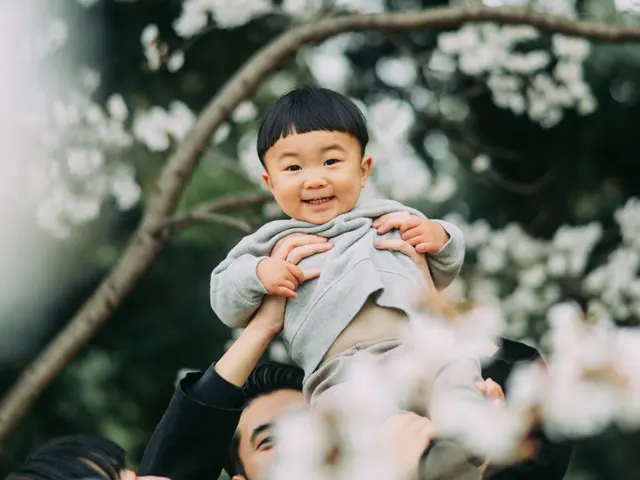 その人らしさを大切にした家族写真。こどもたちの自然な姿を残します。