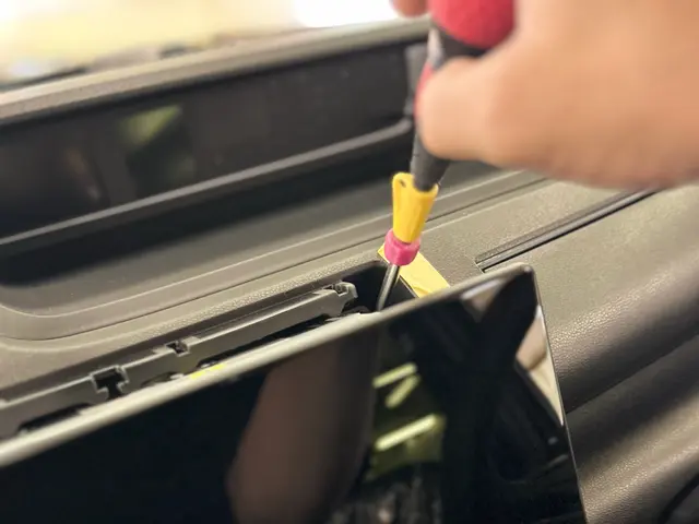 開業15年　メーカー基準の品質で取り付けします。複数作業、早朝、夜間対応出来ますサービスの画像