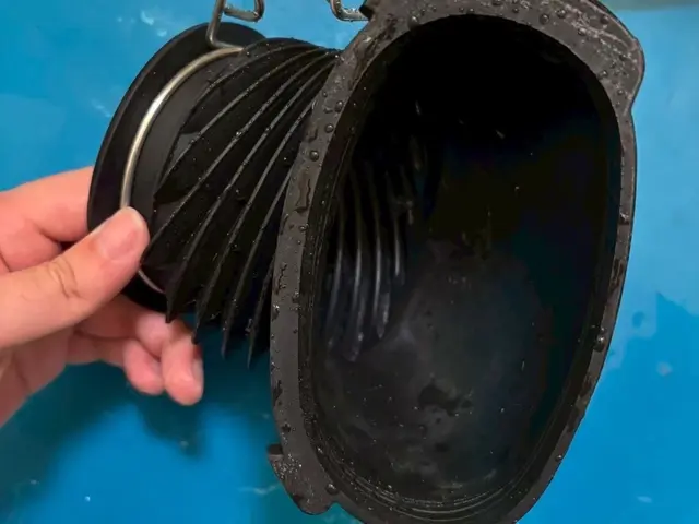 【極み洗浄】生乾き臭ゼロへ！乾燥不良・排水エラーは当店へ！分解洗浄のプロにお任せサービスの画像