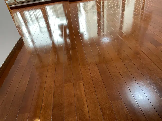 ★丁寧なサービス☆一度、スッキリ綺麗にしませんか？コンクリート床不可☆ワックス込サービスの画像