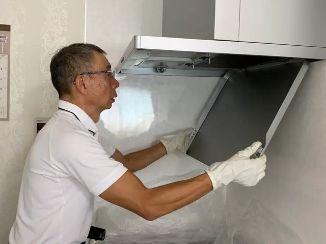 毎日使うレンジフード＊気になってきたら、早めのクリーニングですっきりしましょう。サービスの画像