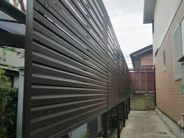 目隠しフェンスの施工サービスの画像