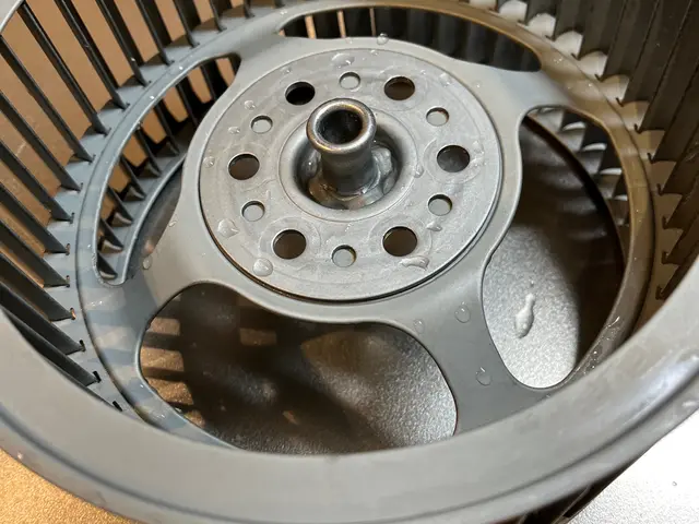 レンジフード　汚れ！油臭!全て解決。女性スタッフ可！適格請求書発！損害保険加入サービスの画像