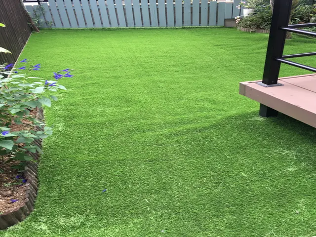 格安で人工芝張ります！サービスの画像