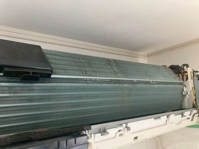 エアコン内部まで徹底洗浄！安心・丁寧なエアコンクリーニングサービスの画像