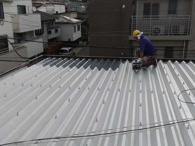 塗装防水改修工事経費削減プランで目指せゼロ円リフォームサービスの画像