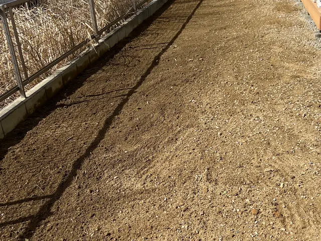 防草対策お任せください！予算、用途、条件に応じたベストをご提案٩(^‿^)۶サービスの画像