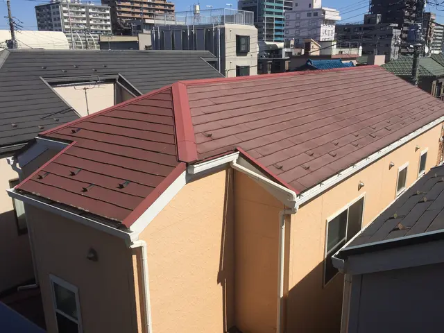 最高30年保証の金属瓦をご提案。屋根のプロが今後のお住まいについてご相談致しますサービスの画像