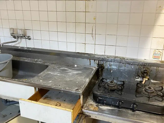 10月限定料金キッチンクリーニング（レンジフード、換気扇は含まれてません）サービスの画像