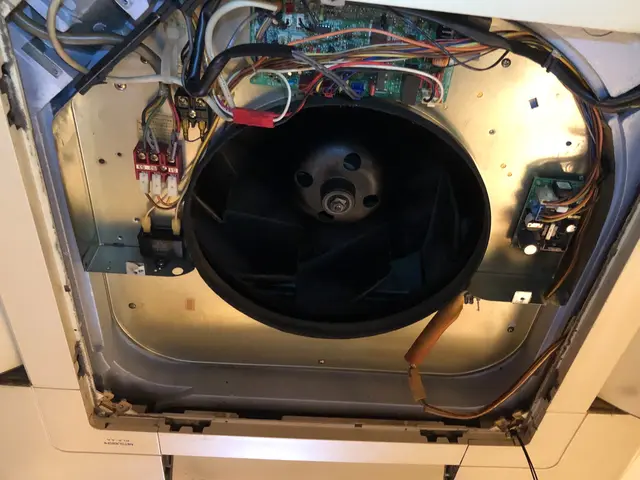 エアコン洗浄！ 同時に点検で安心！機器点検！ガス圧力や漏電チェックも無料！サービスの画像