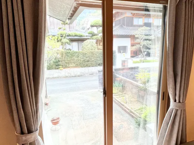 窓ガラスフィルム施工｜Craftsman Windowsサービスの画像