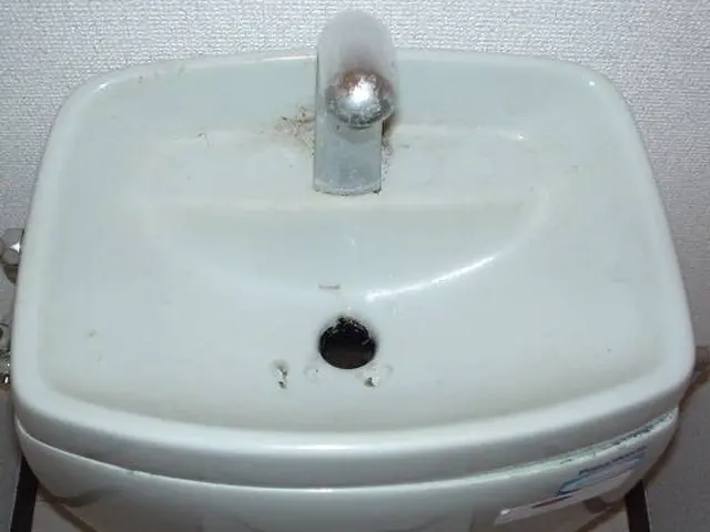 トイレクリーニング♪気になる汚れもスッキリ♪スリッパ持参で伺います★サービスの画像