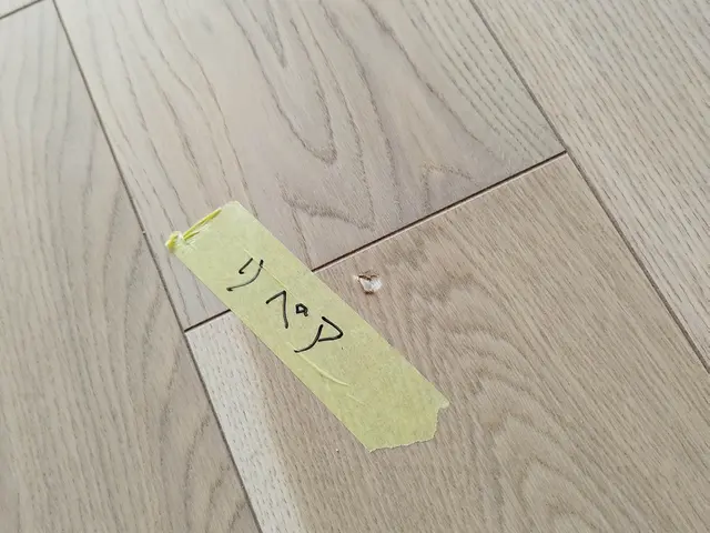 300件以上の実績で確実に美しく！丁寧な職人技術で住まいの床をキレイにします！サービスの画像