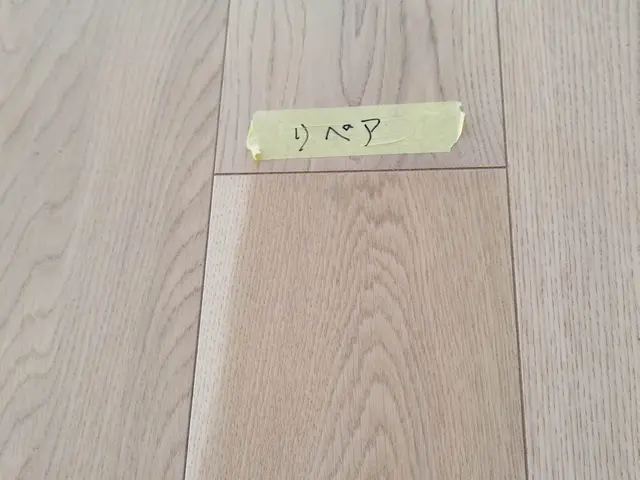 300件以上の実績で確実に美しく！丁寧な職人技術で住まいの床をキレイにします！サービスの画像