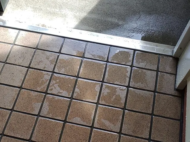 地域密着なので時間厳守をお約束いたします。床のワックスは込みです。サービスの画像