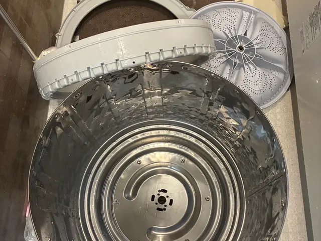 【10キロサイズまで一律料金】年末大掃除前洗濯機の中もピカピカに☆12月枠空き有サービスの画像