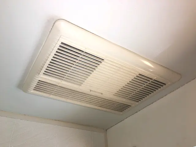 ★浴室乾燥暖房換気扇★　交換新規取り付けを致します　★冬は暖かく夏は涼しいです★サービスの画像