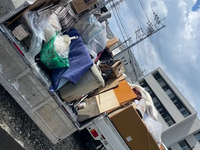 少量は割引します！作業員2名！丁寧・安心で駐車場代店舗負担の頼れるパートナーvサービスの画像